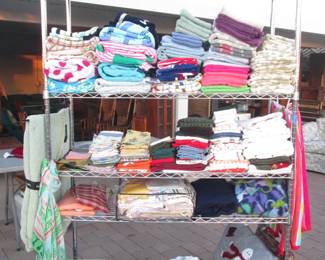 LOADED WITH LINENS:  Table, Bath, Blankets, Towels, Quilts, King & Queen Bedding, Throws, Place Mats, Napkins, Throw Pillows, Beach Blankets, Holiday-Themes  PLUS Martha Stewart K & Q Bedding Sets.