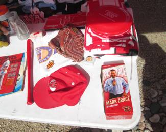 Sports Table:  Binders & Loose Sports Cards:  Basketball, Baseball & Football