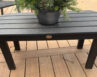 Highwood Classic Westport Black Conversation Table