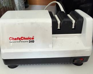Chef'sChoice Diamond Hone Electric Knife Sharpener (Model 310)