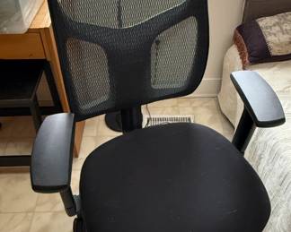 Mesh/Fabric High-Back Office Chair