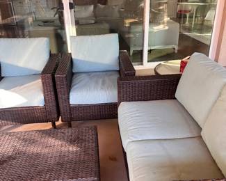 outdoor wicker patio set