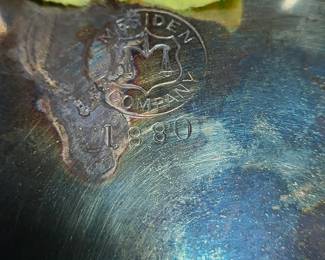 ANTIQUE LATE 19 CENTURYBAROQUE SLIVERPLATE  ~ MERIDEN COMPANT