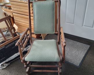 ANTIQUE PLATFORM ROCKER