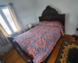 ANTIQUE VICTORIAN FULL BED