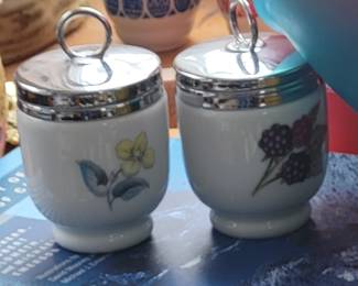 VINTAGE ROYAL WORCESTER EGG CODDLERS ~ WOODLAND PATTERN