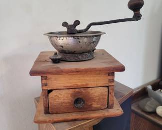 ANTIQUE COFFEE GRINDER