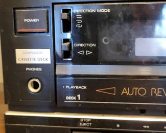 Fisher CR-W780 Double Auto Reverse Stereo Cassette Deck. 