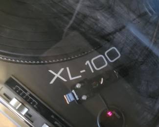  Gemini XL-100 semi-automatic belt-drive turntable. 