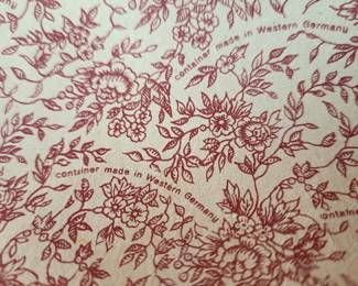 ANTIQUE GERMAN PAPER MACHE EASTER EGG CANDY CONTAINER