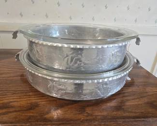 vintage Pyrex stamped aluminum serving bowl caddies bowles included