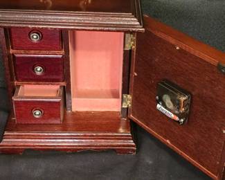 Jewelry Box Clock Inside