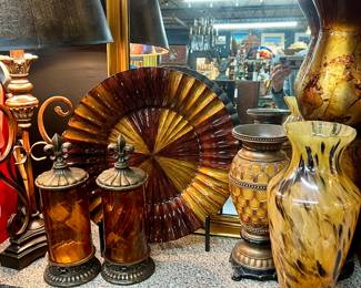Lot of Coordinating Decor- lamp, glass vases, canisters