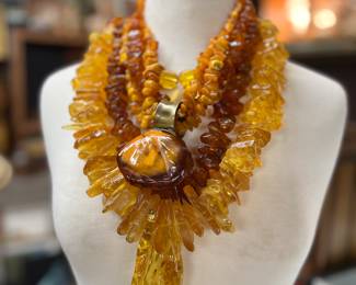 Amber Jewelry 