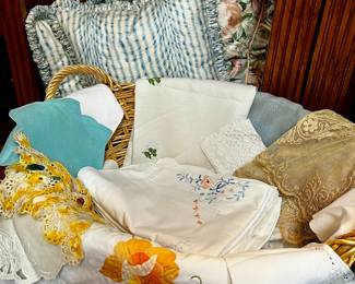 Estate Linens, Custom Throw Pillows