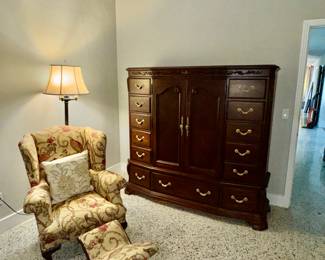 Linen bird print wing chair