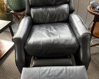 Black Recliner 31x32x43
