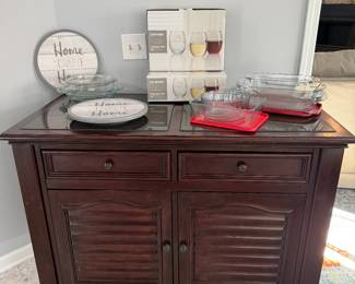 Tommy Bahama Heavy Console 26x37x48 Pyrex and Wine Glasses