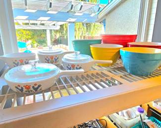 Vintage Corning Ware Country Festival (aka Friendship Bluebirds).