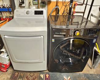 LG gas dryer & LG front loading washer. Works perfectly.