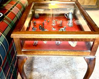 Vintage display table