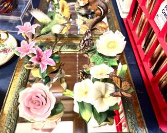 Floral table sculptures