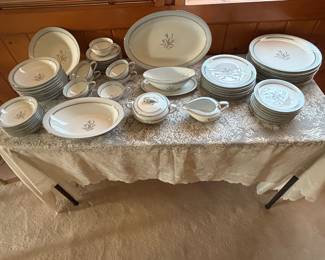 Gorgeous Noritake China, Bluebell pattern.