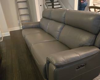 Gorgeous Greige Magellan Collection Power Reclining (3) Seater Sofa and there are a pair of matching Power Recliners.
THE RECLINERS MATCH THIS SOFA