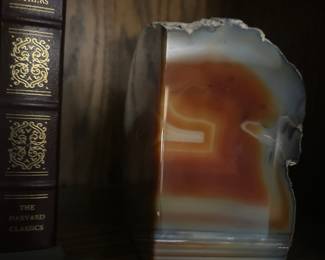 2 bookends 
