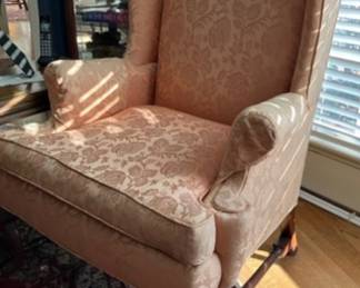 HICKORY CHAIR QUEEN ANNE STYLE PAIR OF MAHOGANY WINGBACK CHAIRS
Dimensions: H: 44.00 x W: 31.75 x D: 33.50 