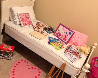 2pc twin bedroom set with trundle 