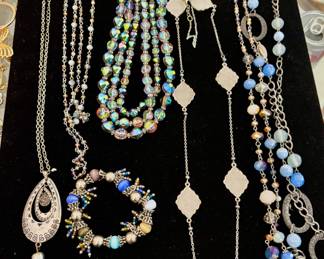 Costume jewelry assortment 
