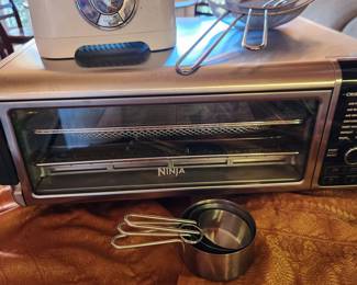 New Ninja 8-in1 Digital Air Fry Oven