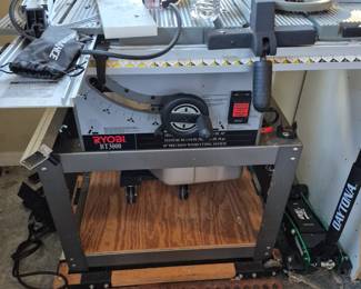 Ryobi BT 3000 Table Saw