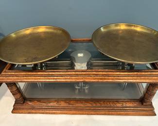 Torsion balance scales