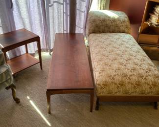 My stars that is the kind of fainting couch I need when I get the vapors.