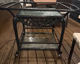 BEVERAGE OUTDOOR TABLE