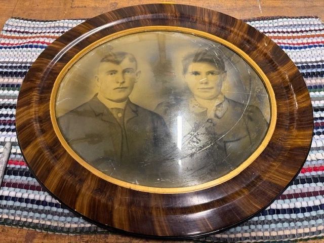 Antique bubble frame w/ portrait. https://modestlambestatesales.hibid.com/