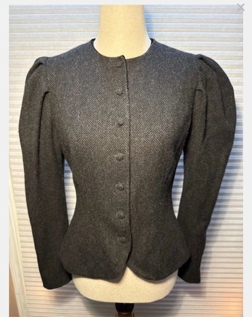 Ralp Lauren Jacket. https://modestlambestatesales.hibid.com/