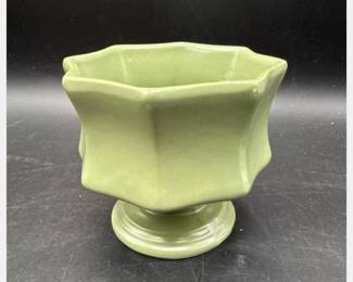 Hull. Pottery. https://modestlambestatesales.hibid.com/