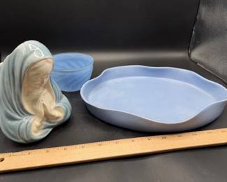 MCM glassware.  https://modestlambestatesales.hibid.com/