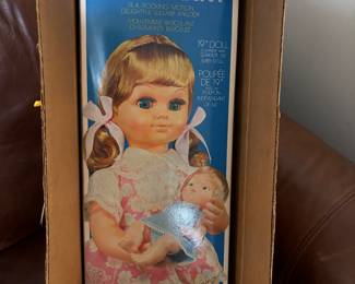 Musical wind up works, new in shipper box