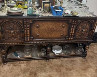 Berkey & Gay Sideboard/Buffet