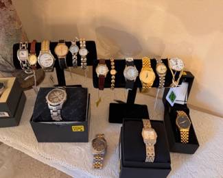 LOts of Vintage Watches - Need batteries