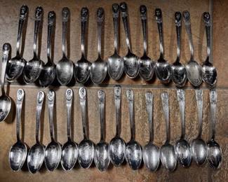 Collectible President silver plated 27 Spoons