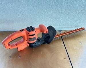 Black Decker 16 Inch Electric Hedge Trimmer BEHT100 Corded Lightweight Shrub Trimmer