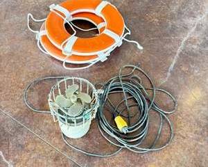 Submersible Utility Pump w Float Switch Marine Bilge Pump w Power Cord Safety Life Ring