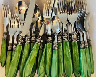 Flatware Set