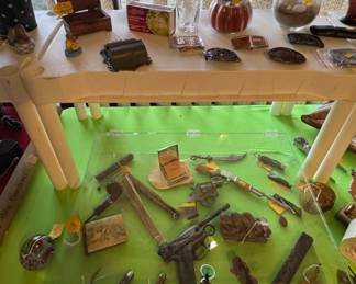 Toy guns, Fans & Collectibles