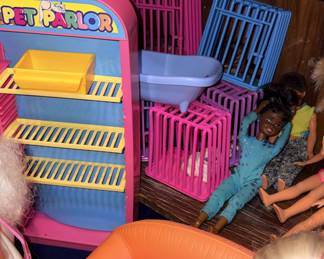 Mattel Barbie Pet Parlor!
